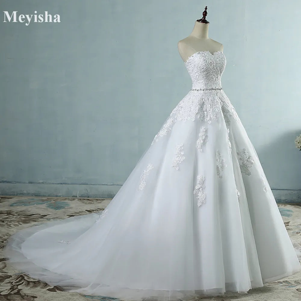 Lace Flower Sweetheart Wedding Dress With Train