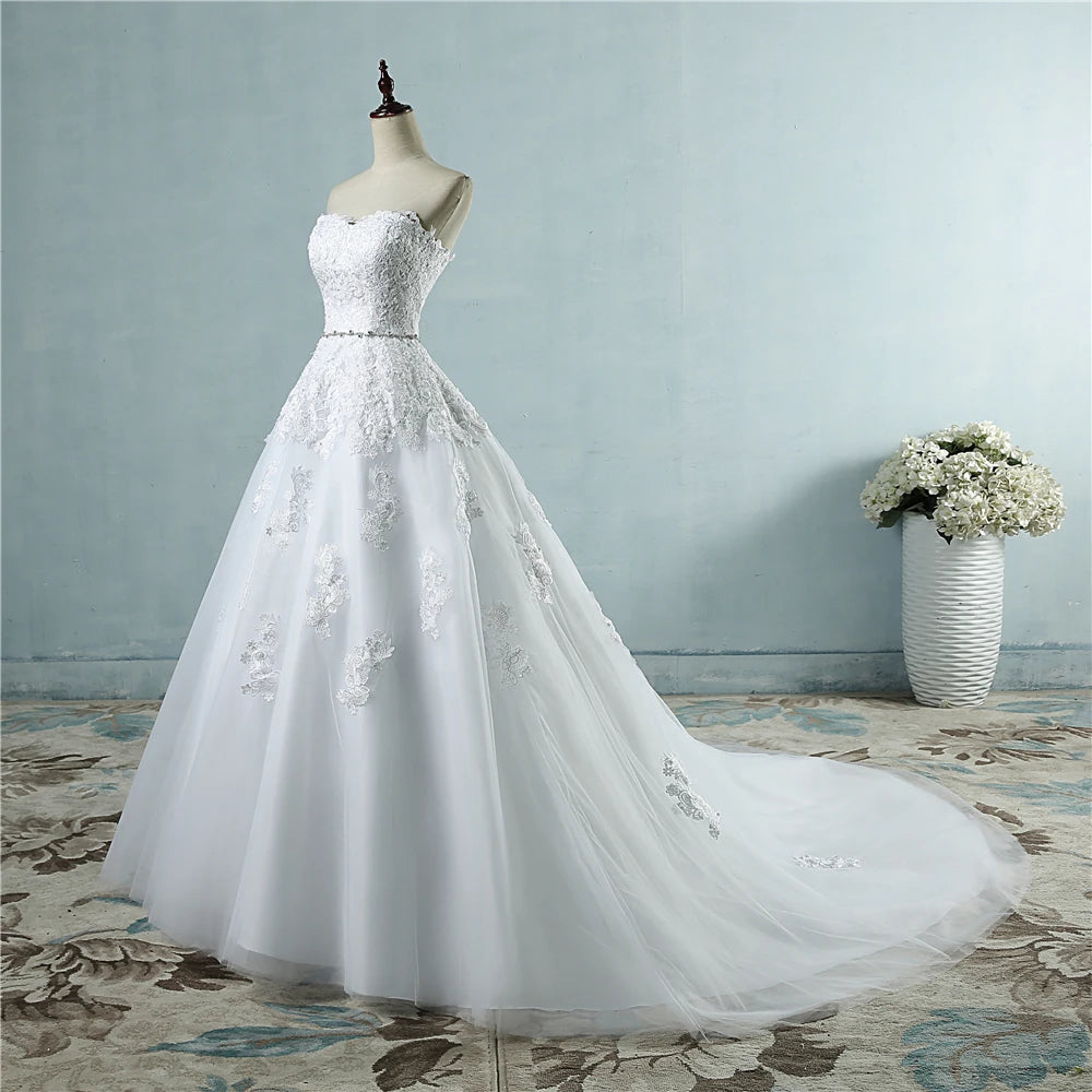 Lace Flower Sweetheart Wedding Dress With Train