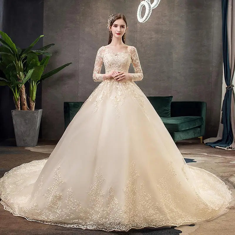 Vintage O Neck Full Sleeve Wedding Dress With Lace Embroidery