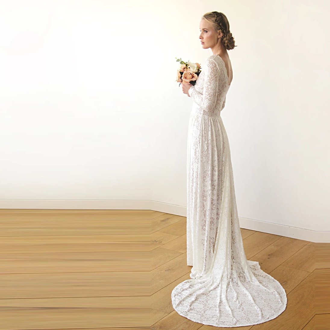 Square Neckline Wedding Dress with Train