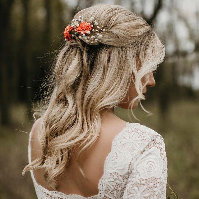 Square Neckline Wedding Dress with Train