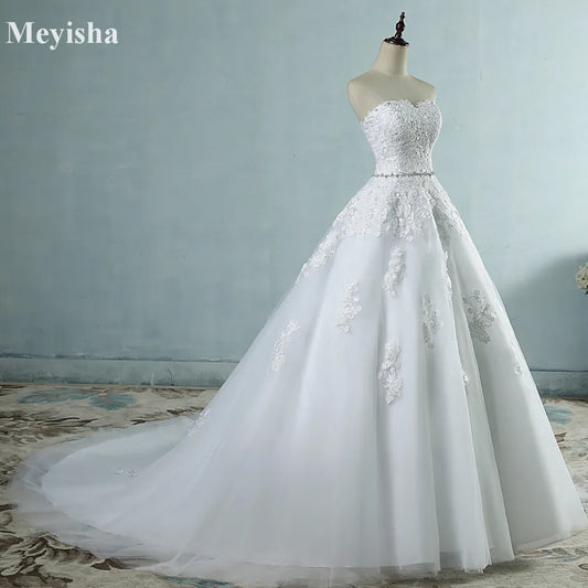 Lace Flower Sweetheart Wedding Dress With Train